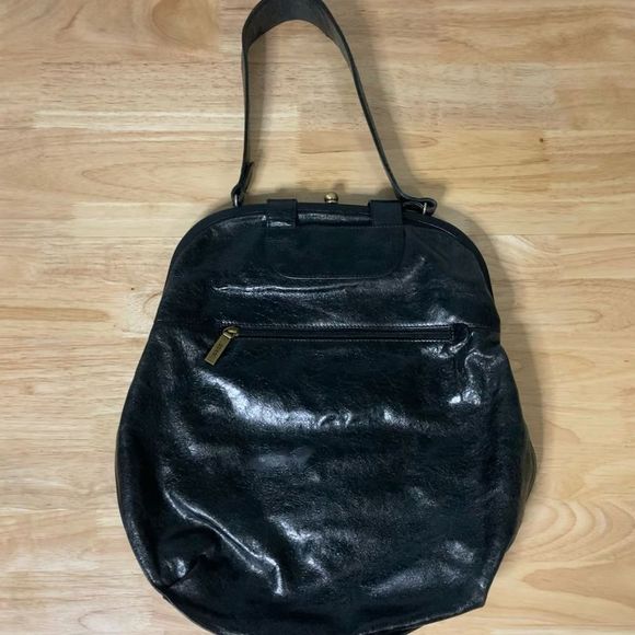HOBO International, Large Black Patent Leather Purse, Kisslock Clasp Closure Bag - Picture 2 of 11